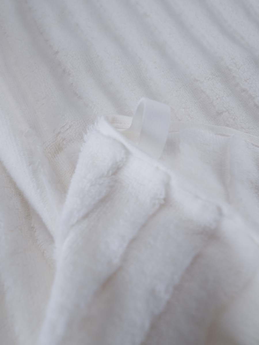 Velvet_white_4