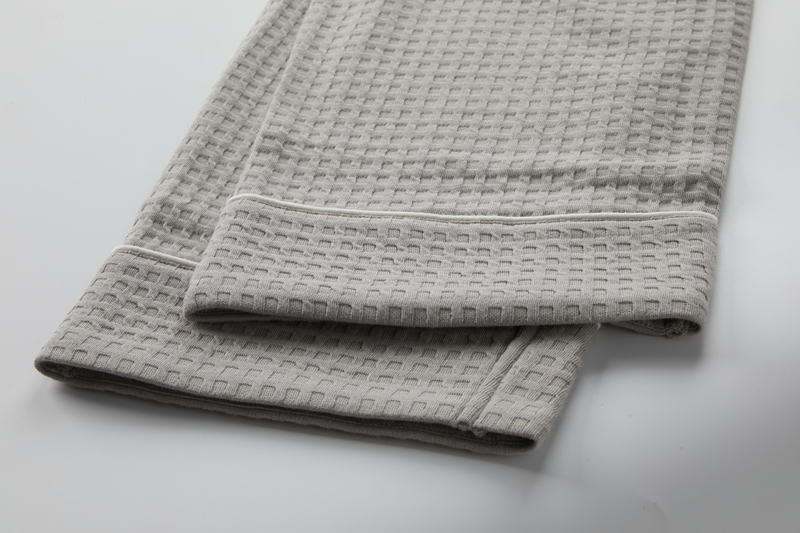 ADELIS-GRAY (3)