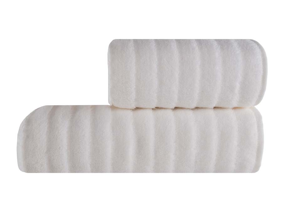Velvet_white_2