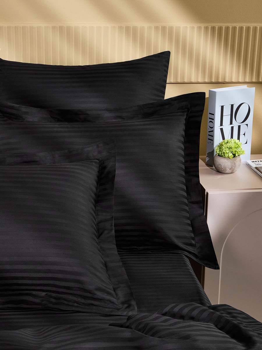 black_3