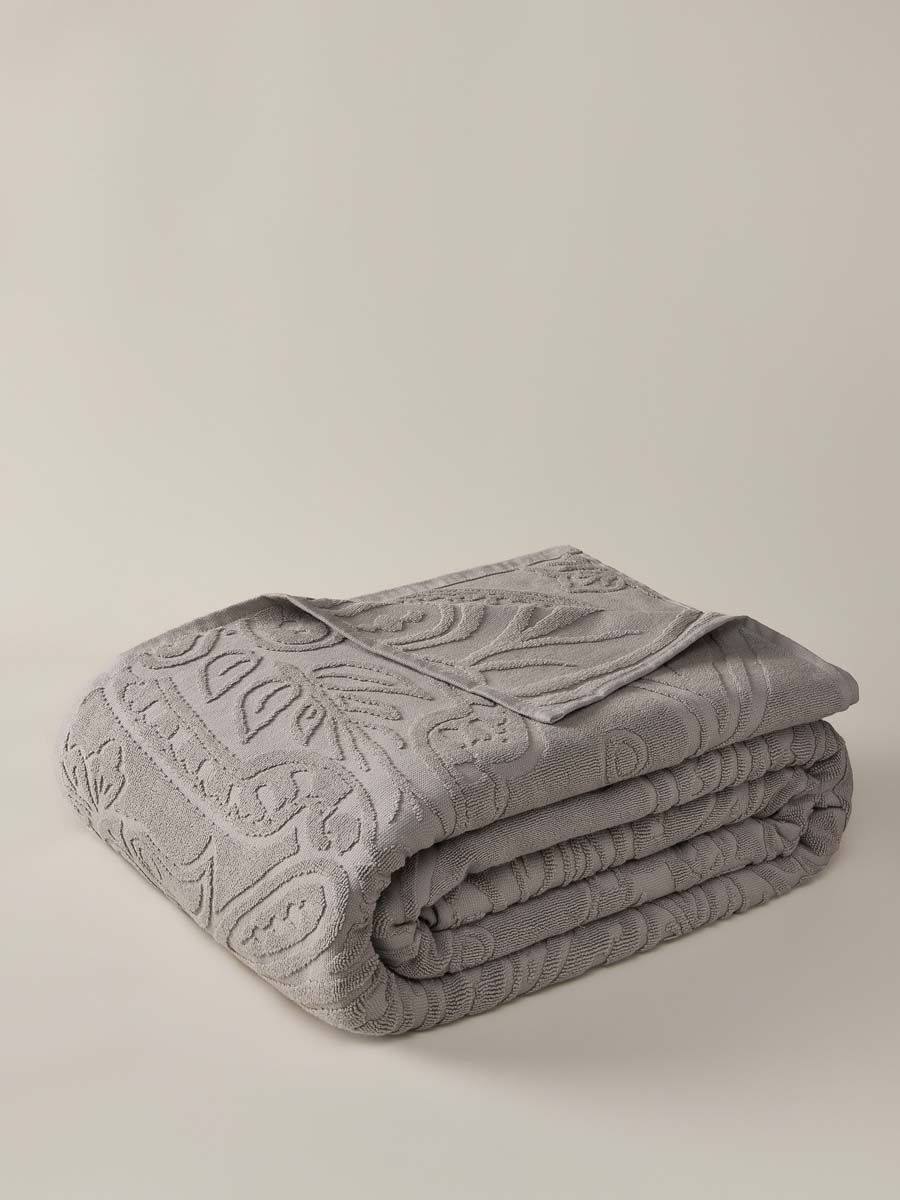 ligtn-gray_2